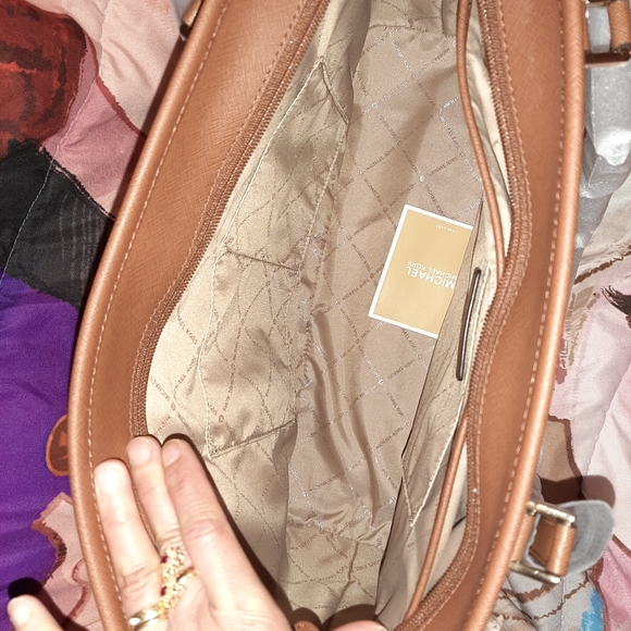 Purse - Picture 2 of 5